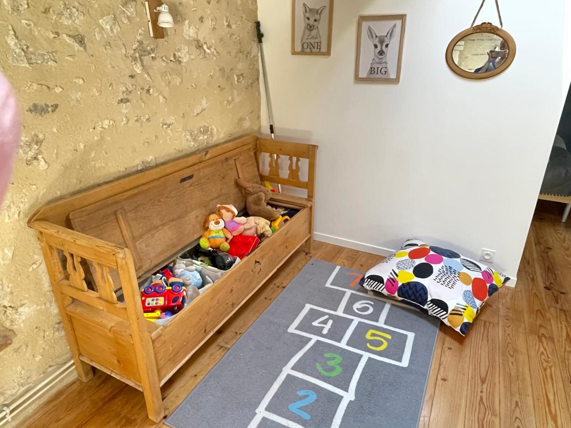 Les Regniers - 2 Gites Voisins Pour Familles Et Groupes Eynesse Exterior foto